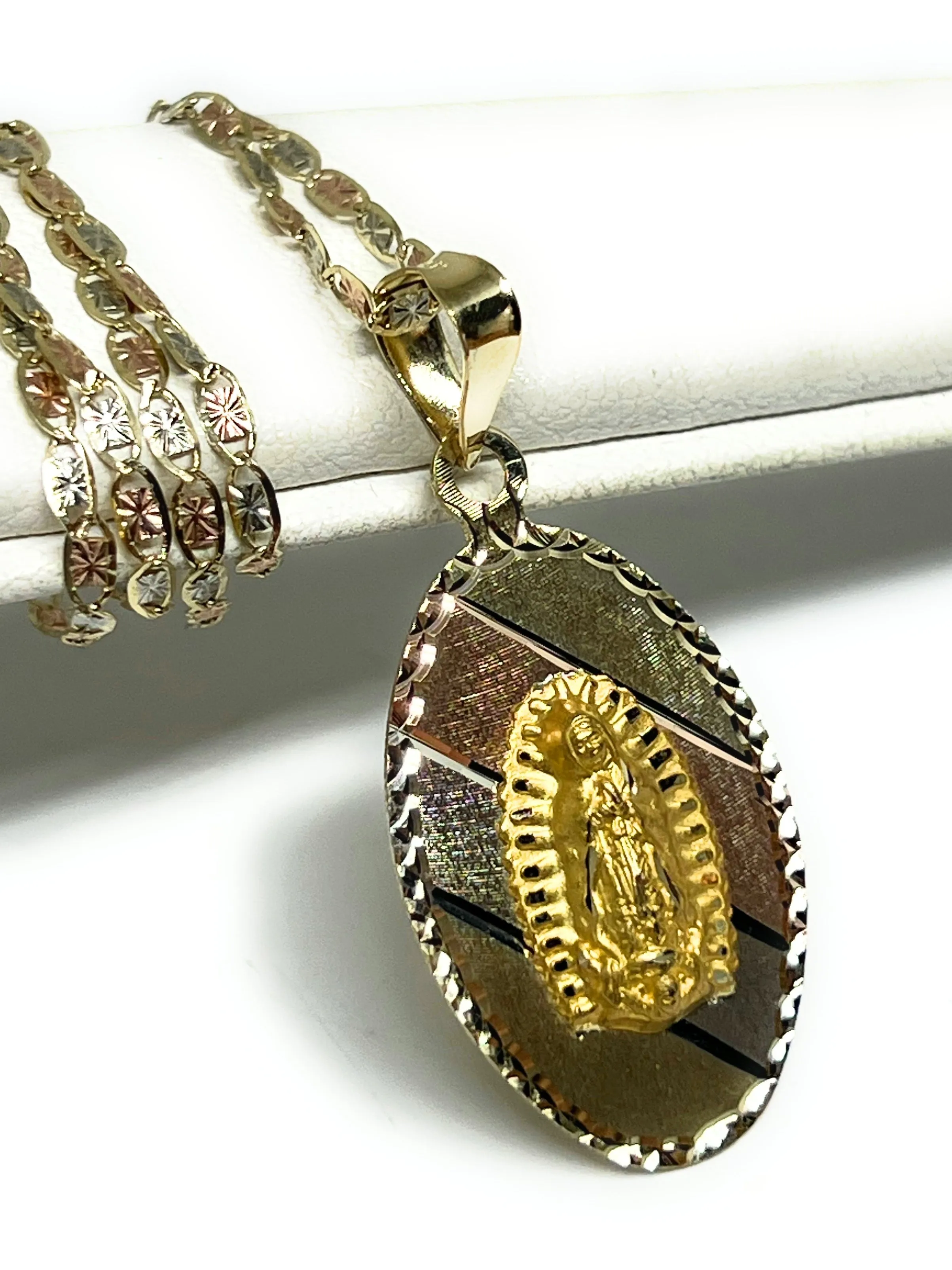 10K SOLID GOLD TRI-COLOR VIRRGIN MARY OVAL PENDANT NECKLACE VIRRGEN GAUDALUPE (MADE IN MX) (SM, MED)