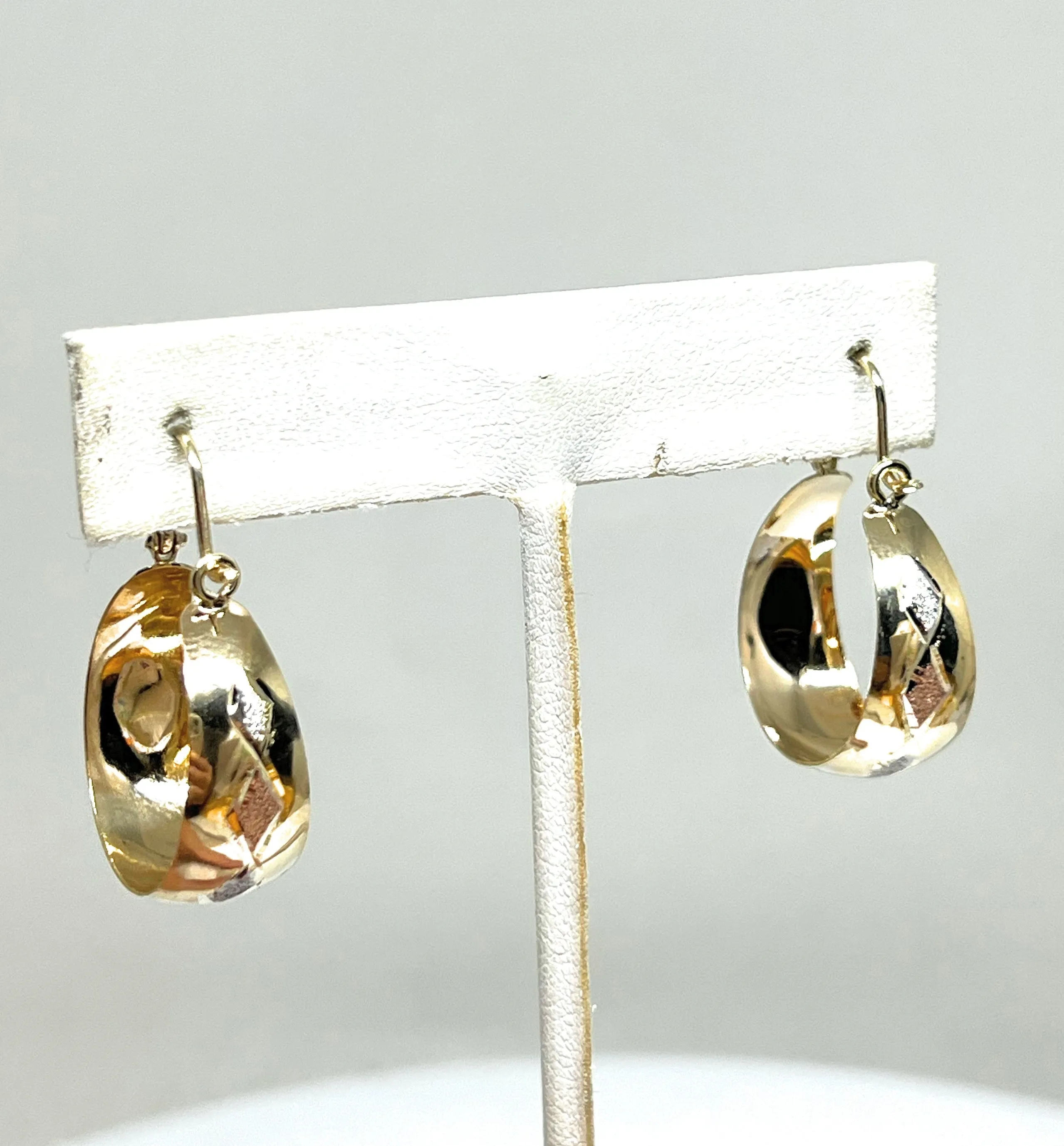 14k Solid Gold Tri-Color DIAMOND-SHAPED Basket Earrings Aracadas (SM,MED,LG)