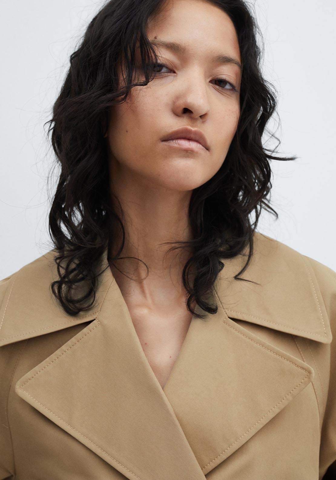 Cropped trench coat with lapels