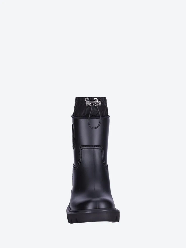 Kickstream rain boots