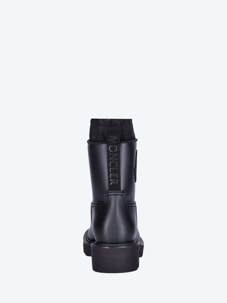 Kickstream rain boots