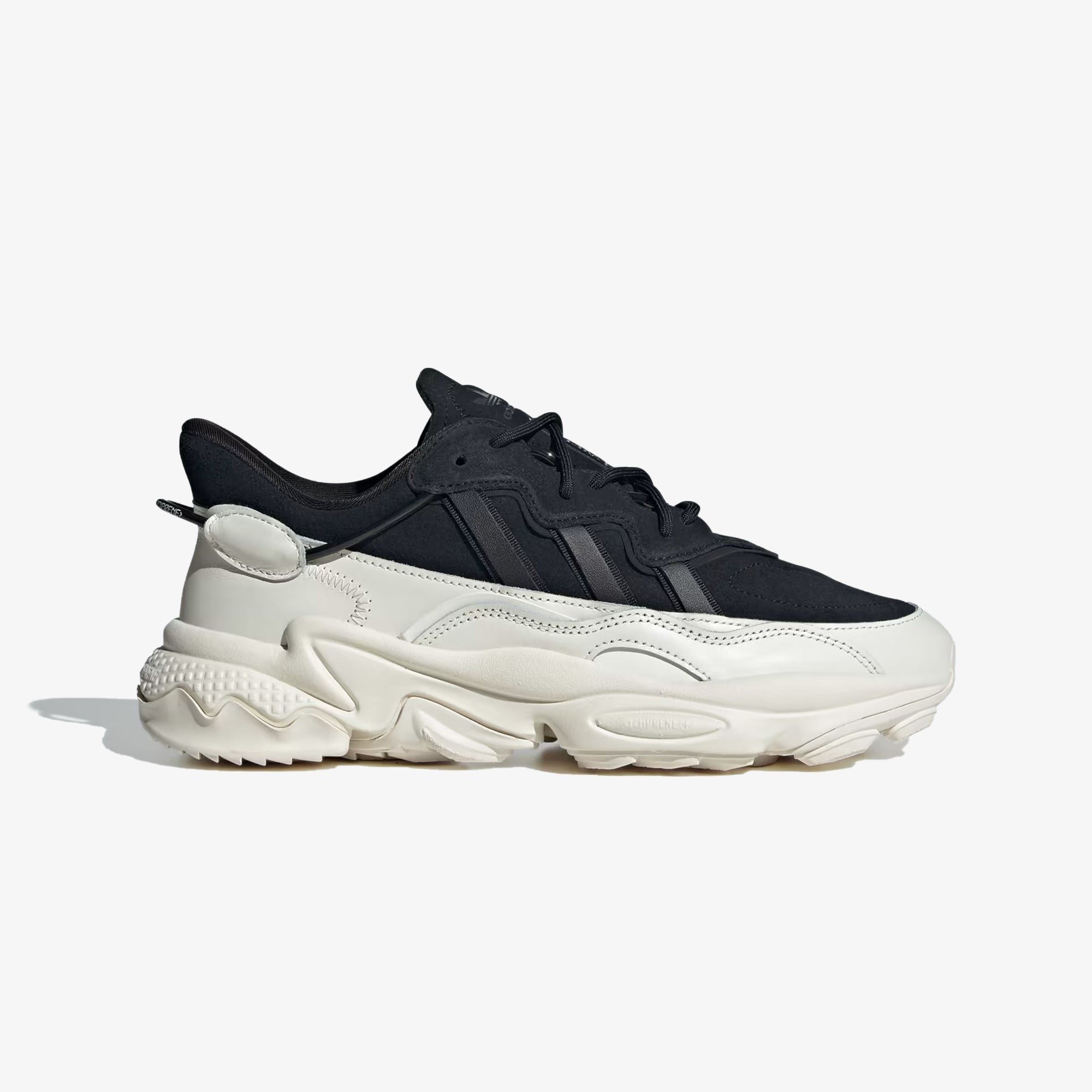 OZWEEGO 'CORE BLACK/OFF WHITE'