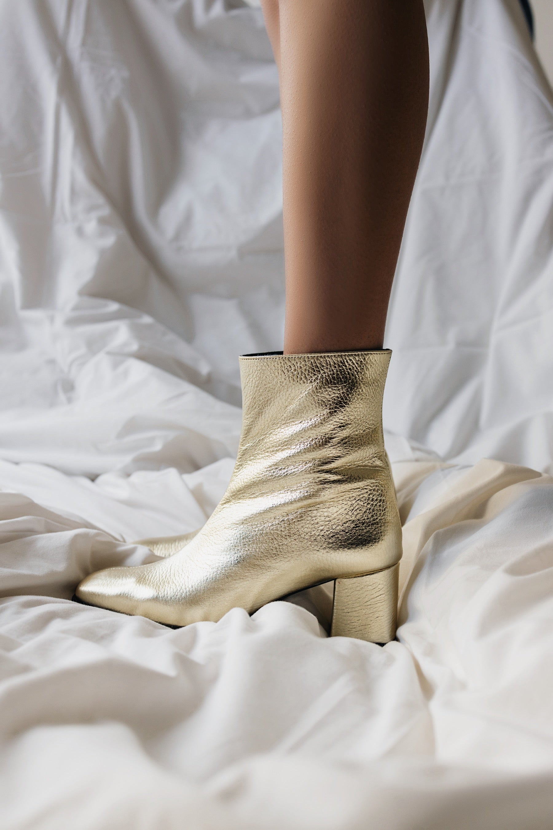 SANDRINE GOLD LEATHER BOOTS (5,5cm)